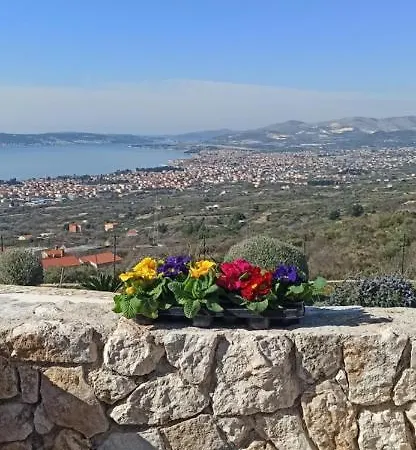 فيلة Bobica Split *