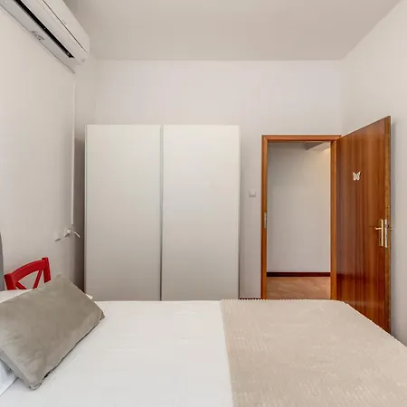 فيلة Bobica Split *