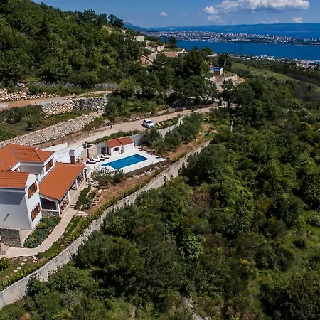 فيلة Bobica Split